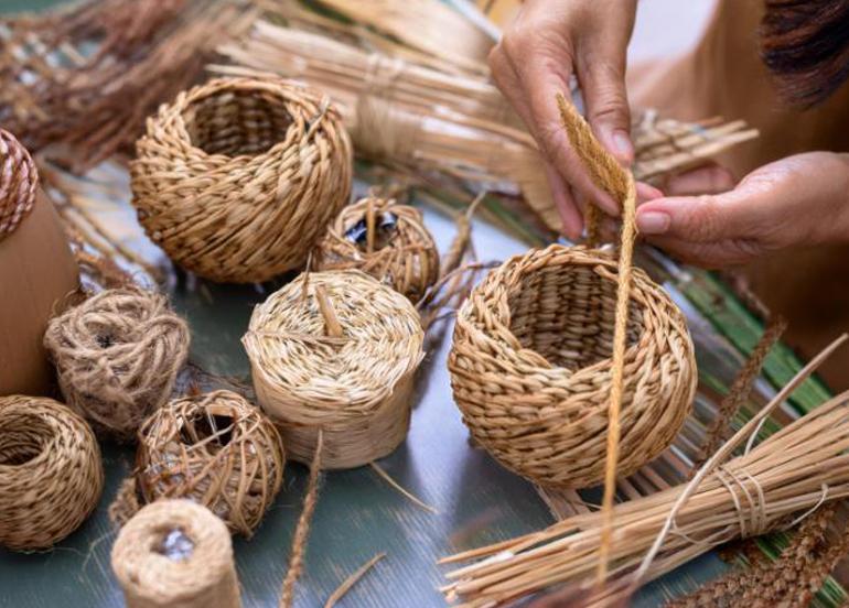 Desamodern.com - Tips & Ide Produk Memulai Usaha Kerajinan Tangan dari Rotan Untuk Ekspor